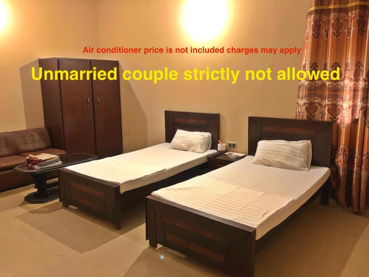 Babar House Hotel Faisalabad Exterior foto
